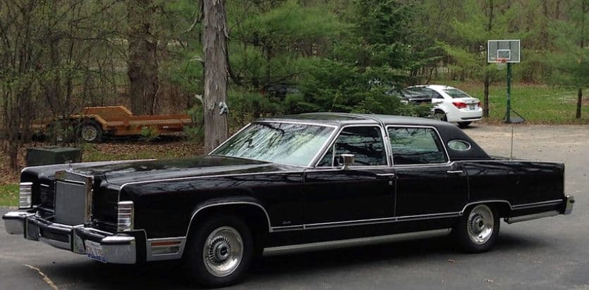 Photo of a 1975 Lincoln Continental Mark IV Series